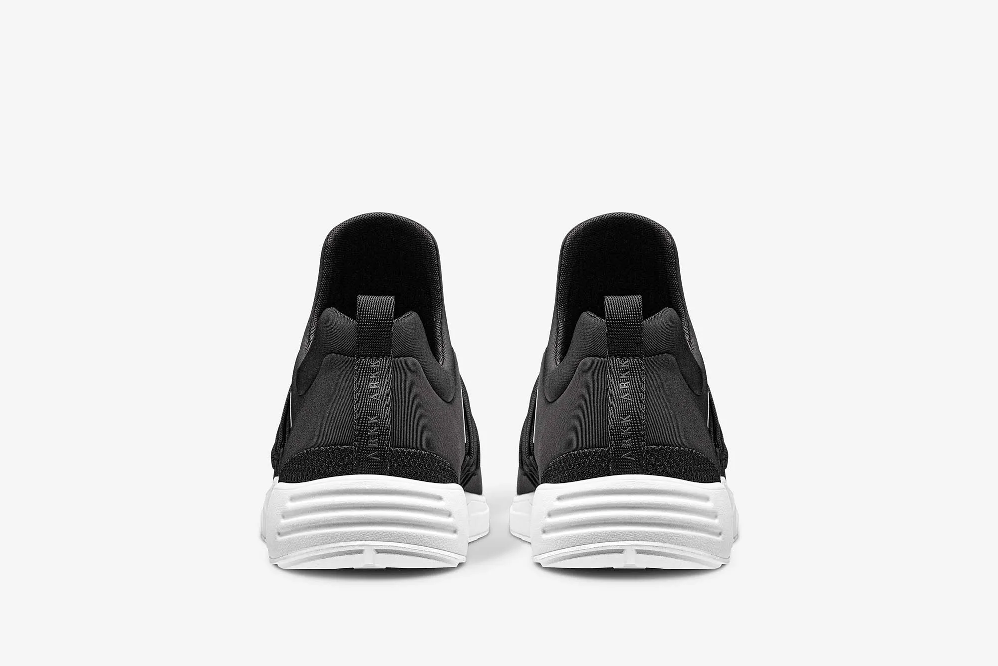 Raven Mesh PET S-E15 - Jet Black White - Women