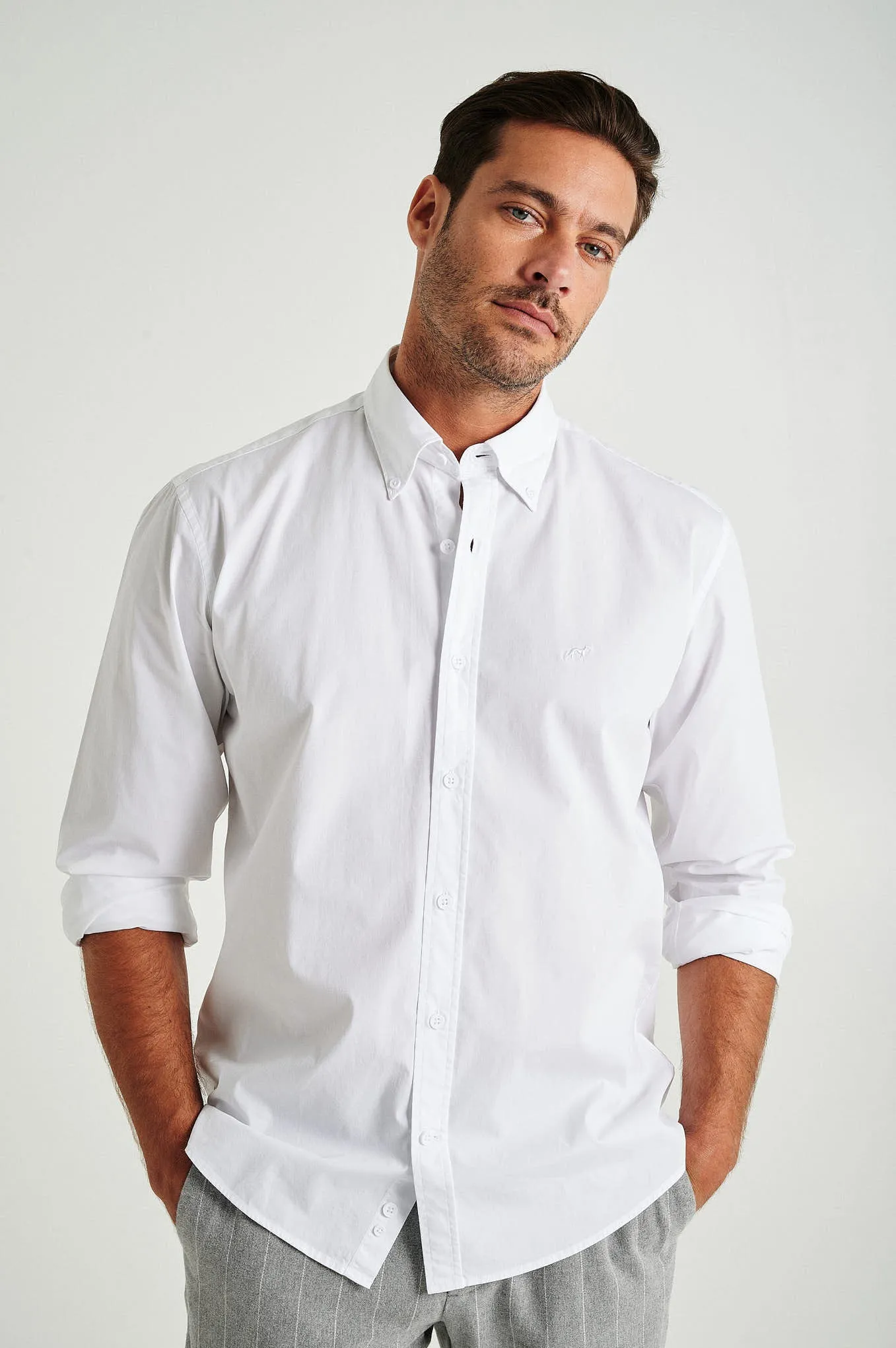 Regular fit cotton elastane comfort poplin shirt in garment dye