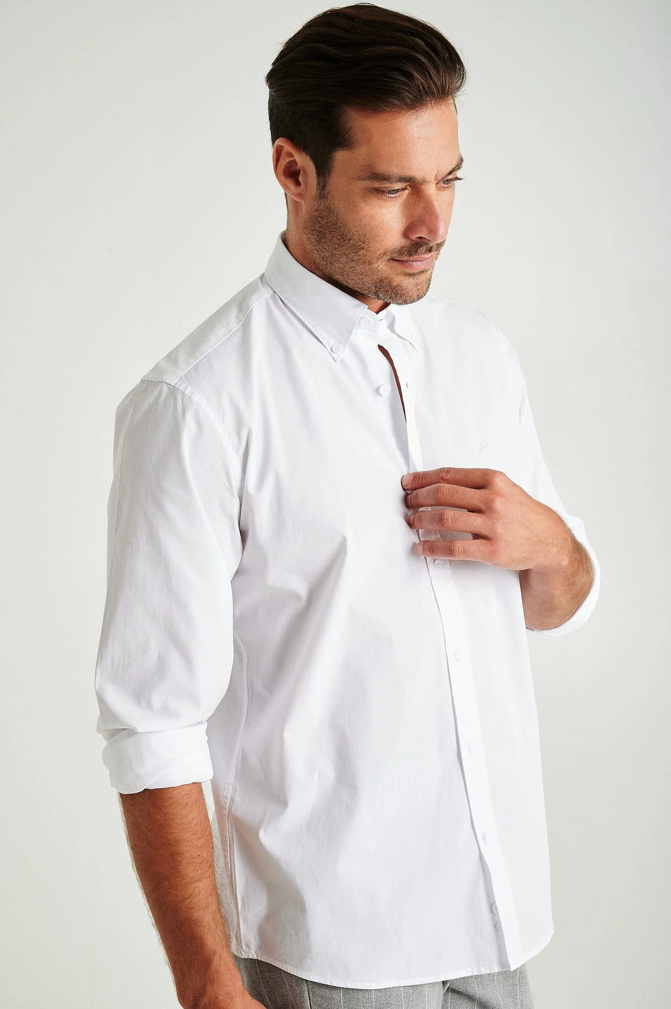 Regular fit cotton elastane comfort poplin shirt in garment dye