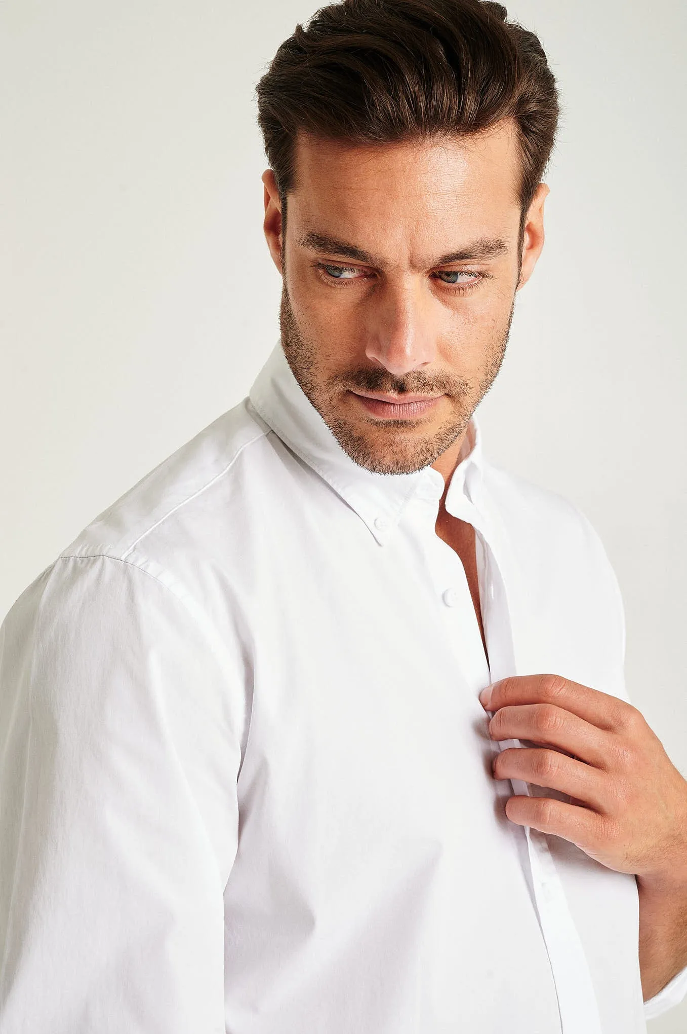 Regular fit cotton elastane comfort poplin shirt in garment dye